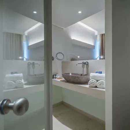 Caravel - Adults Only