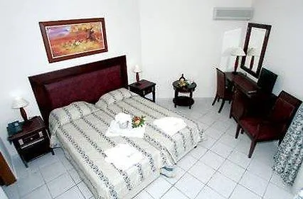 Caravel - Adults Only 5* Τσιλιβί